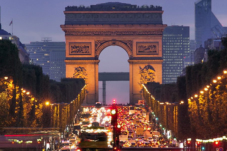 5 Days CHRISTMAS AND NEW YEAR’S EVE IN THE CITY OF LIGHT – MONTMARTRE